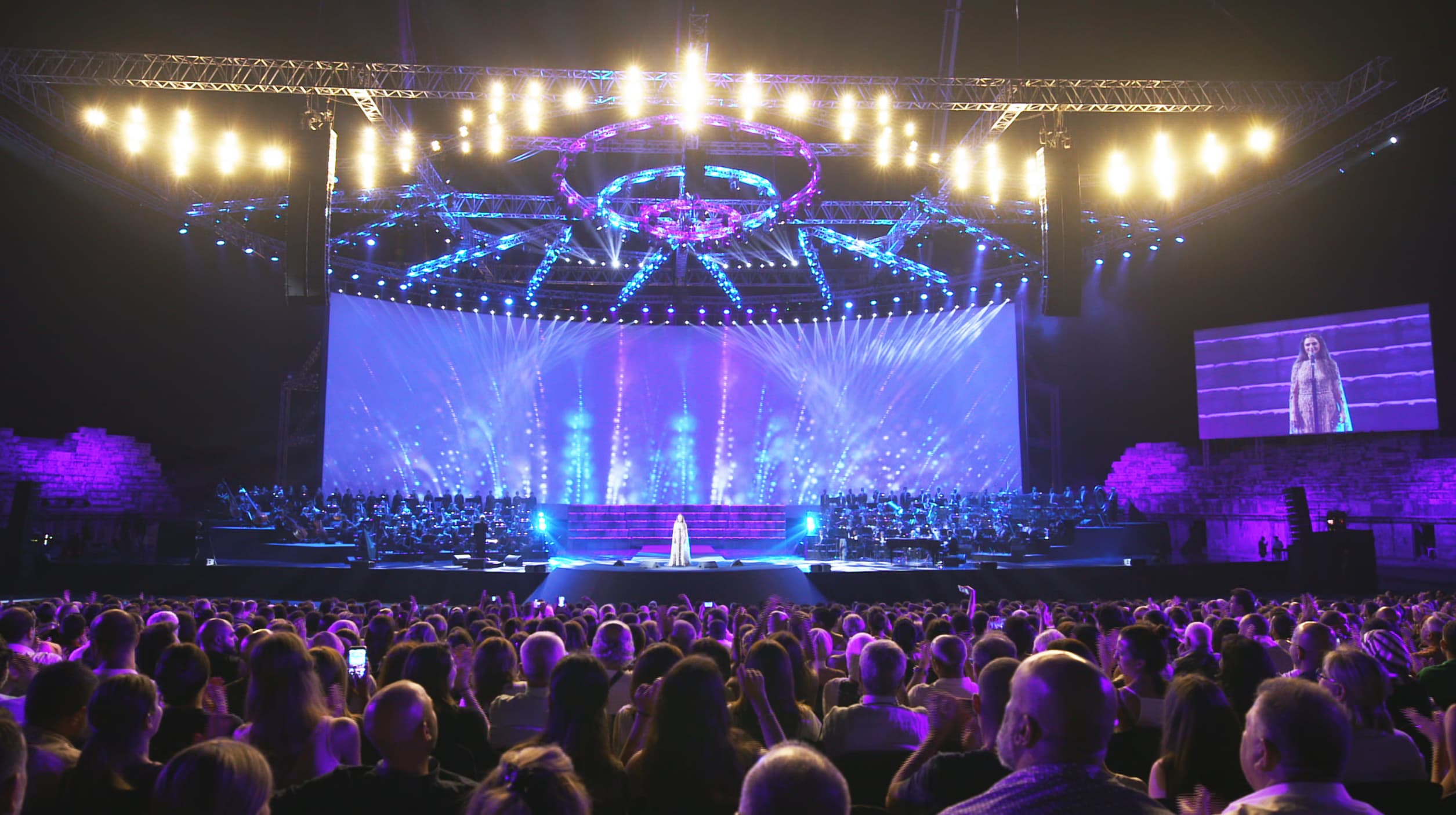 Julia Boutros Concert