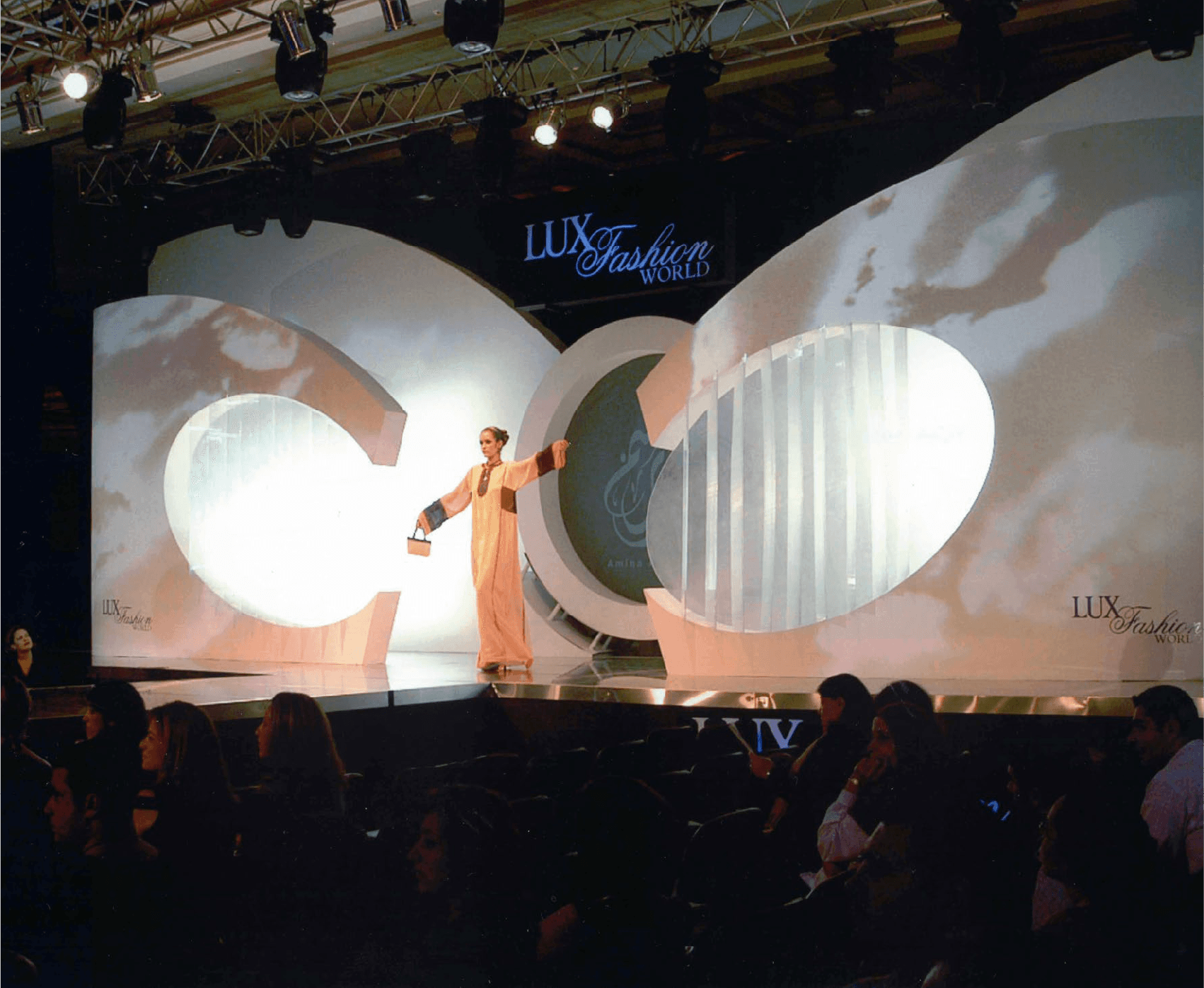 Lux Fashion World