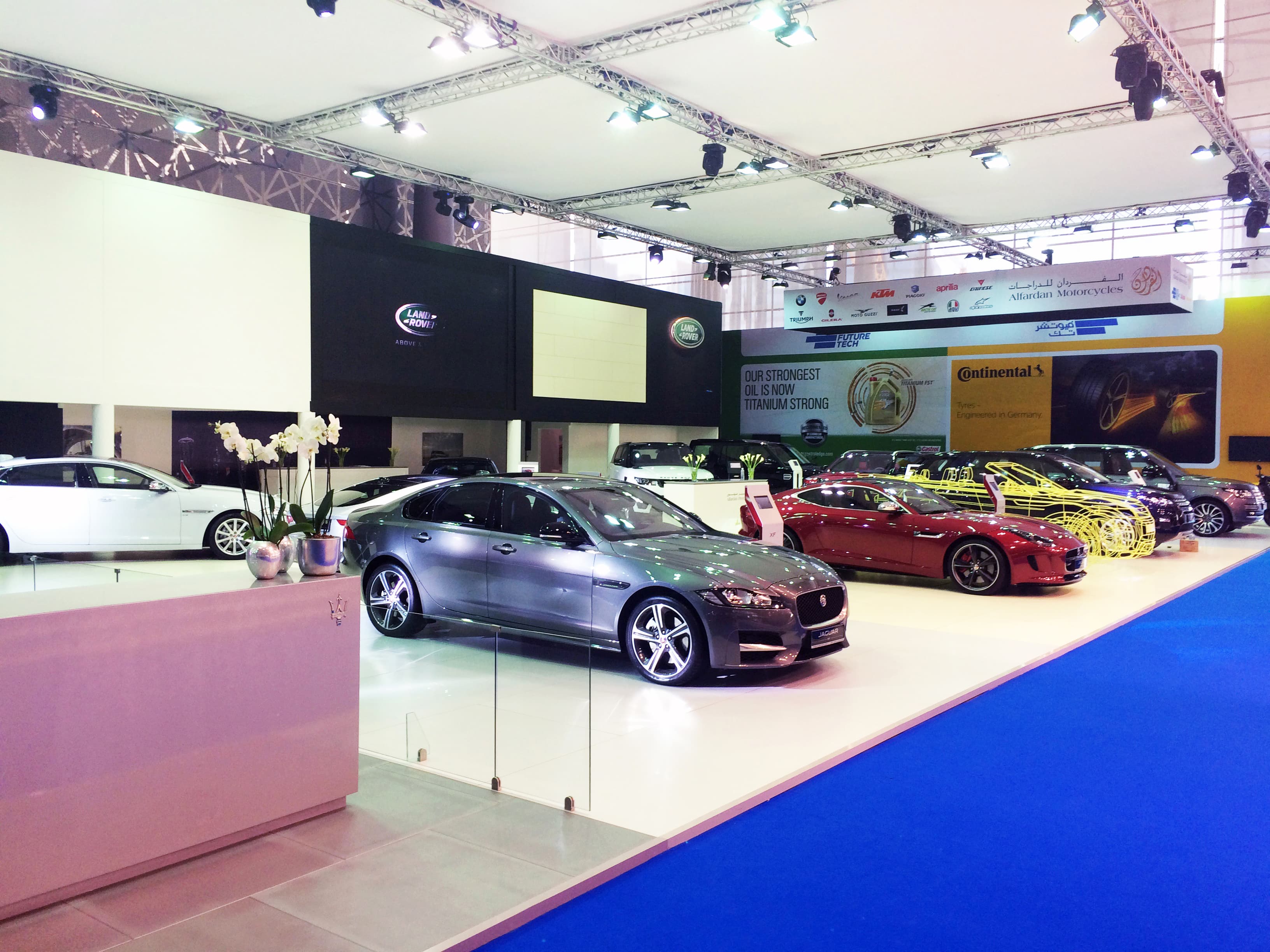 Mini Cooper, Rolls-Royce, Ferrari, Maserati, Land Rover & Jaguar Stands at Qatar Motor Show — 3