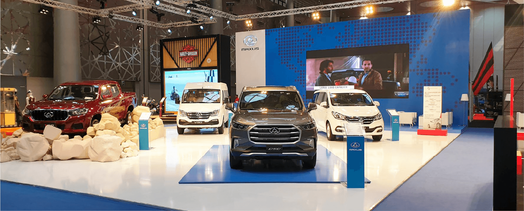 Maxus Stand at Qatar Motor Show — 3